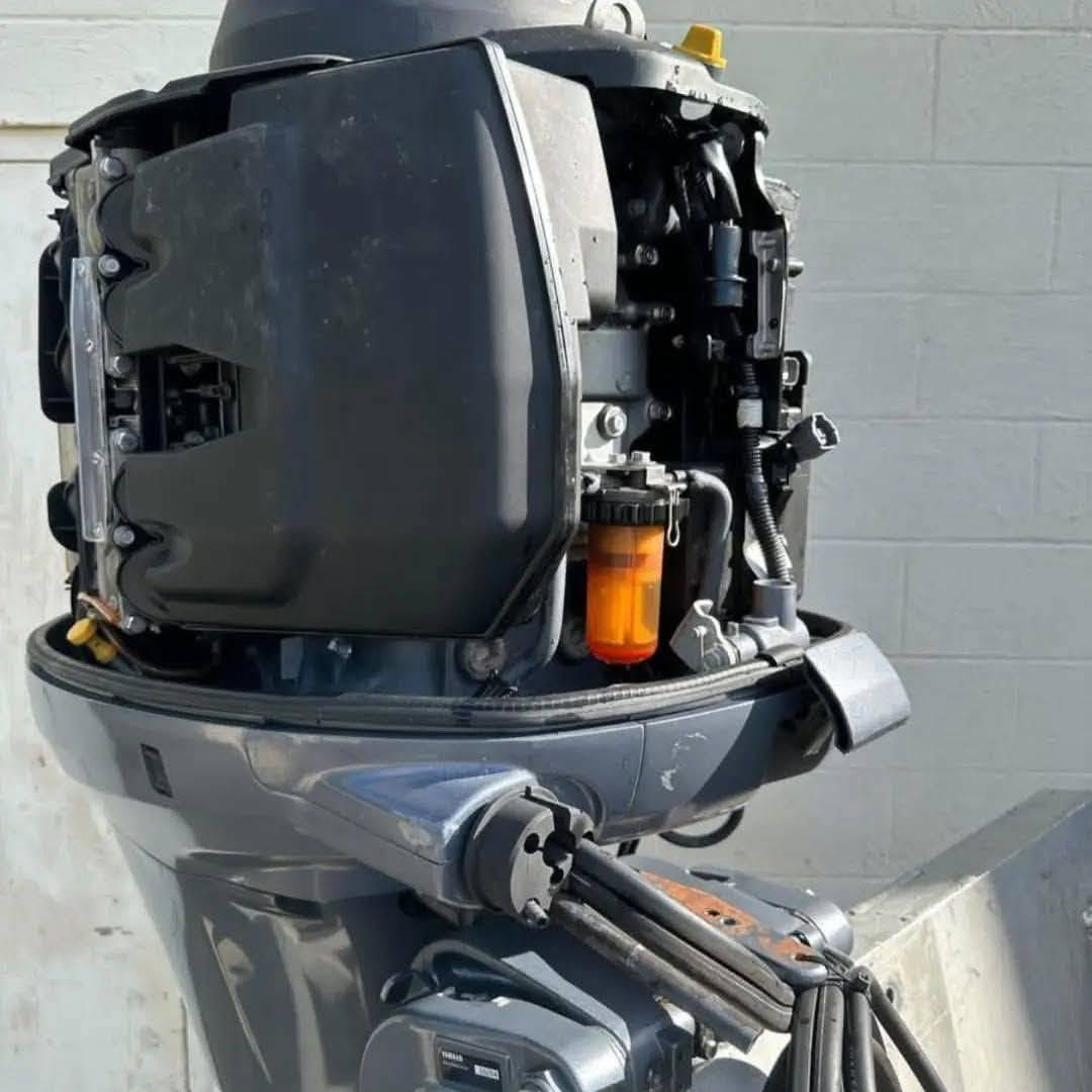 Yamaha Outboard Engine